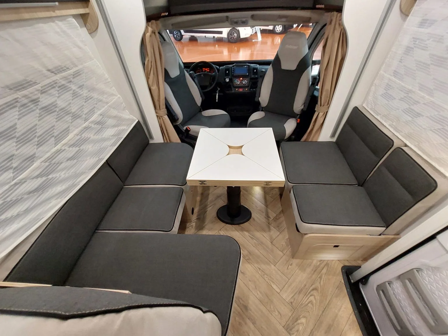 Alquiler autocaravana Challenger Madrid